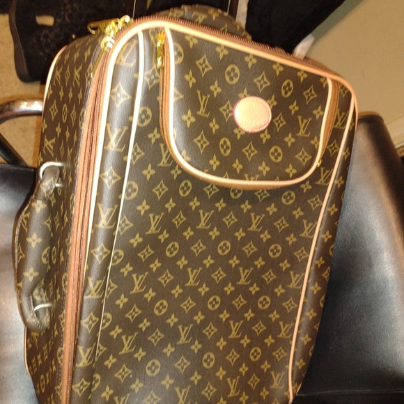 Brn/Tan Rolling Luggage Monogram - Picture 8 of 8